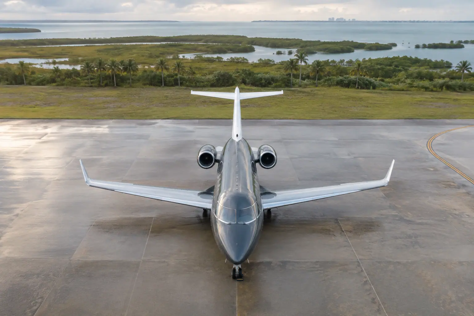 Afternoon on a Miami runway